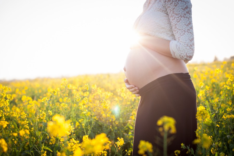 Rebecca, Jonathan and Baby – Maternity shoot